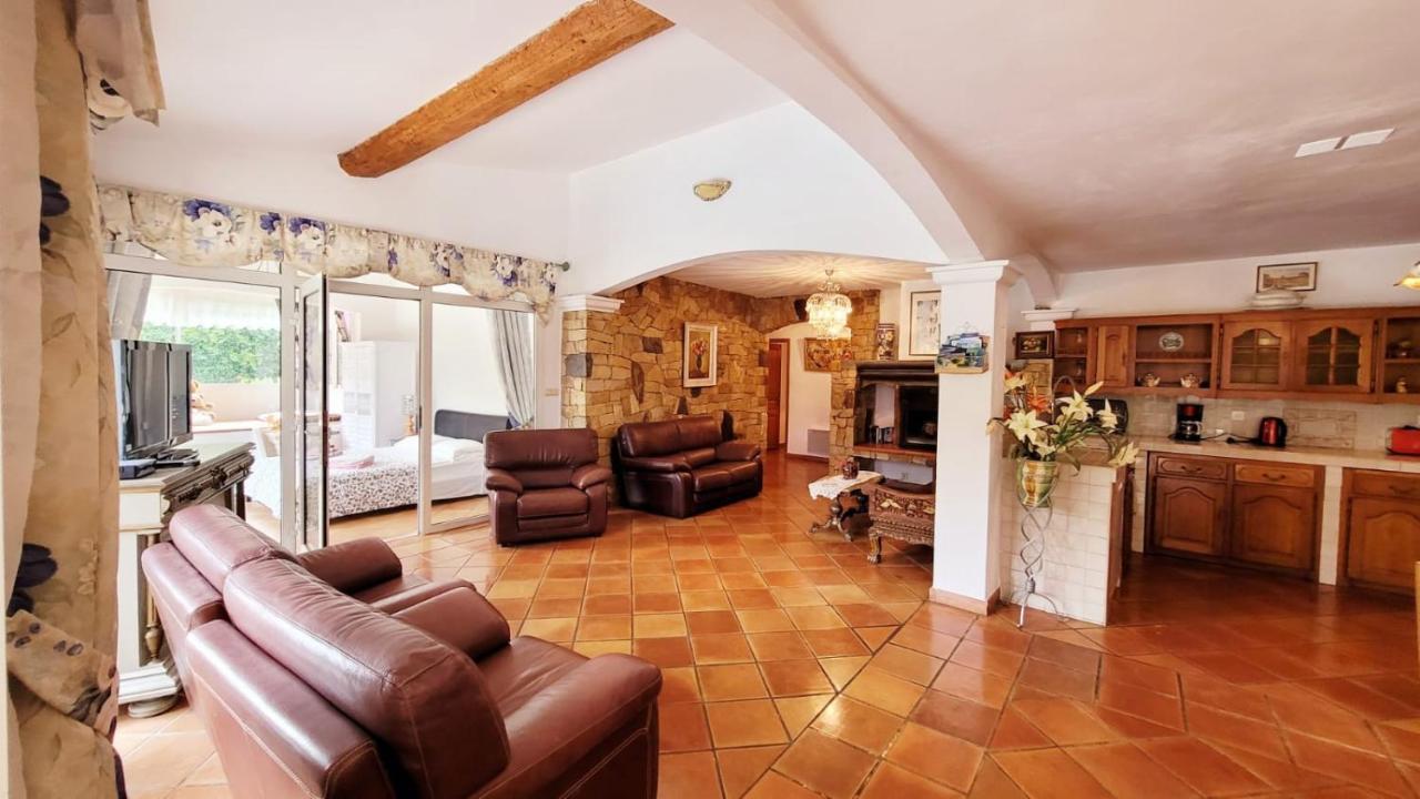 Villa Provencale A Sainte Maxime, Golf De Saint Tropez Exterior photo